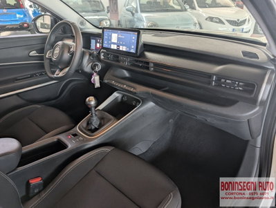 Jeep Avenger 1.2 turbo Altitude fwd 100cv (11)