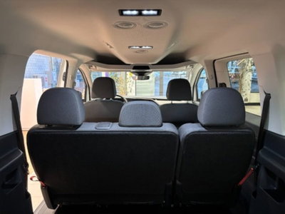 Volkswagen Caddy 2.0 TDI 122 CV Space Maxi (11)
