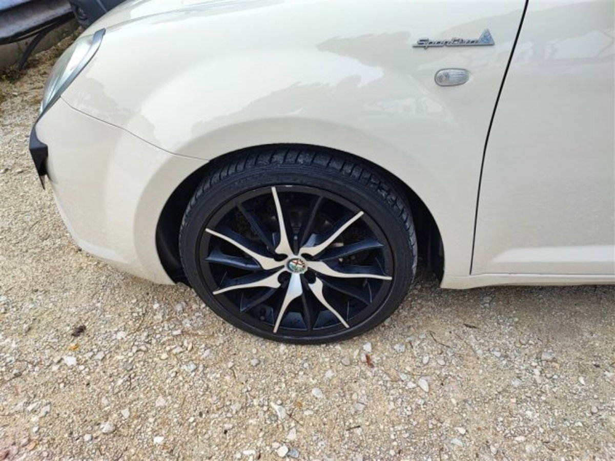 Alfa Romeo MiTo 1.4 T GPL Super (17)