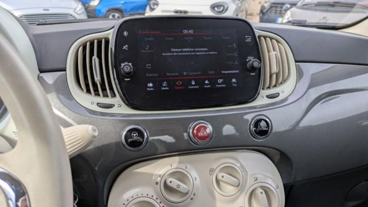 Fiat 500 1.0 Hybrid Red (9)