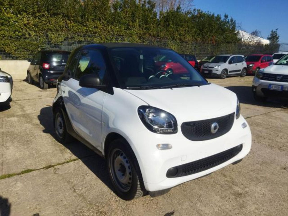 smart Fortwo 70 1.0 Youngster (2)
