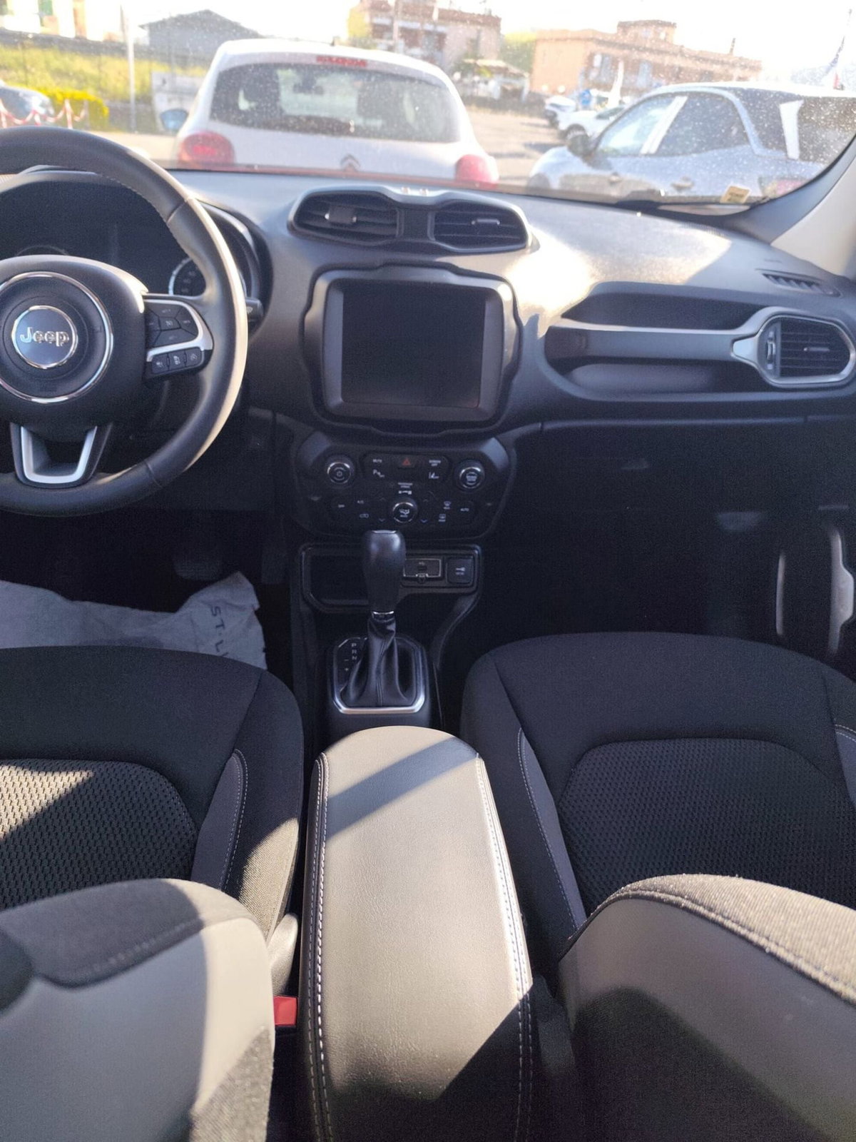 Jeep Renegade 1.5 Turbo T4 MHEV Limited (6)
