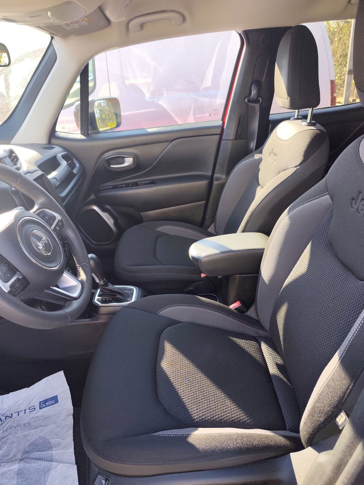 Jeep Renegade 1.5 Turbo T4 MHEV Limited (9)