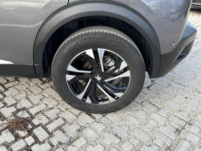 Peugeot 2008 BlueHDi 110 S&S GT (5)