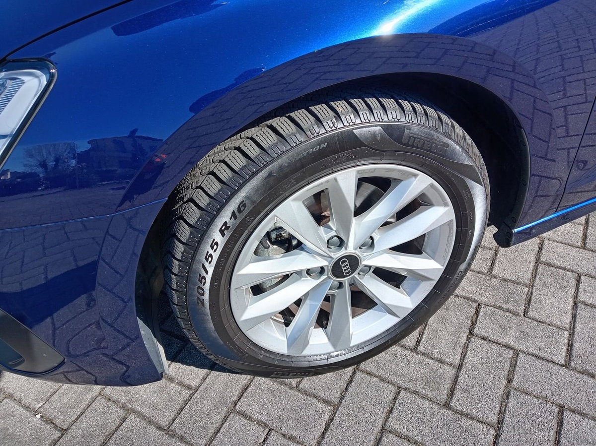 Audi A3 Sportback 30 TDI S tronic Business (5)