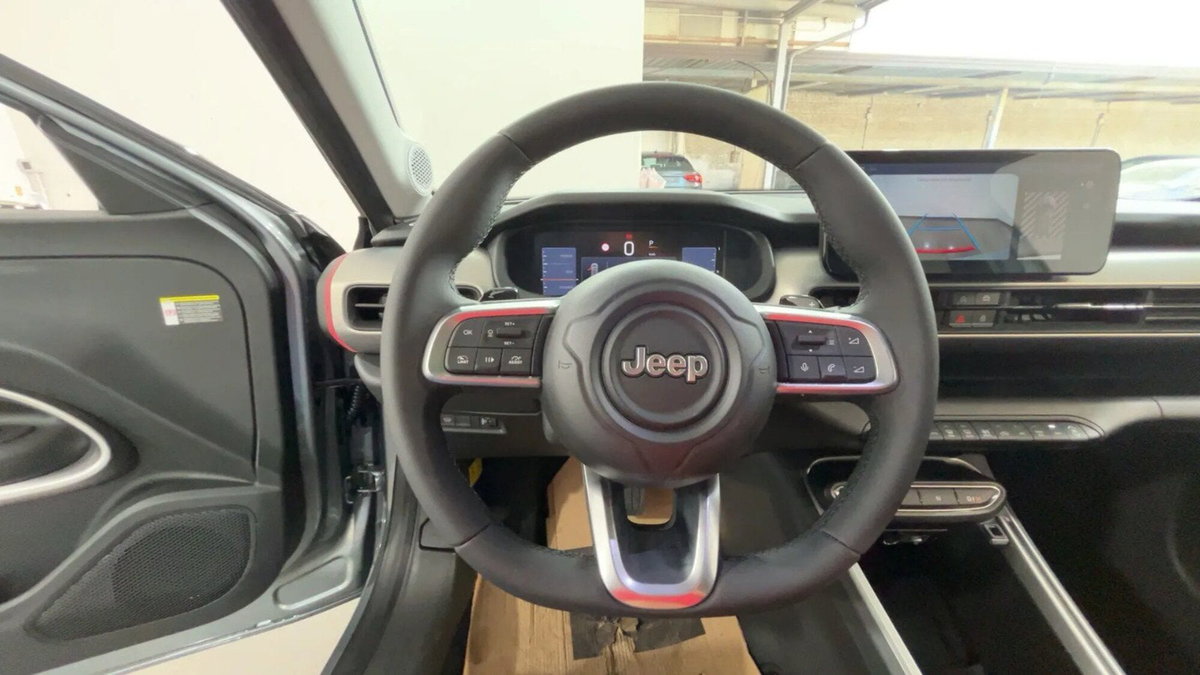 Jeep Avenger 1.2 turbo Summit fwd 100cv (10)