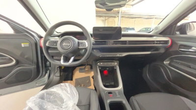 Jeep Avenger 1.2 turbo Summit fwd 100cv (11)