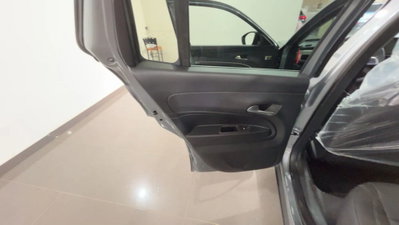 Jeep Avenger 1.2 turbo Summit fwd 100cv (17)