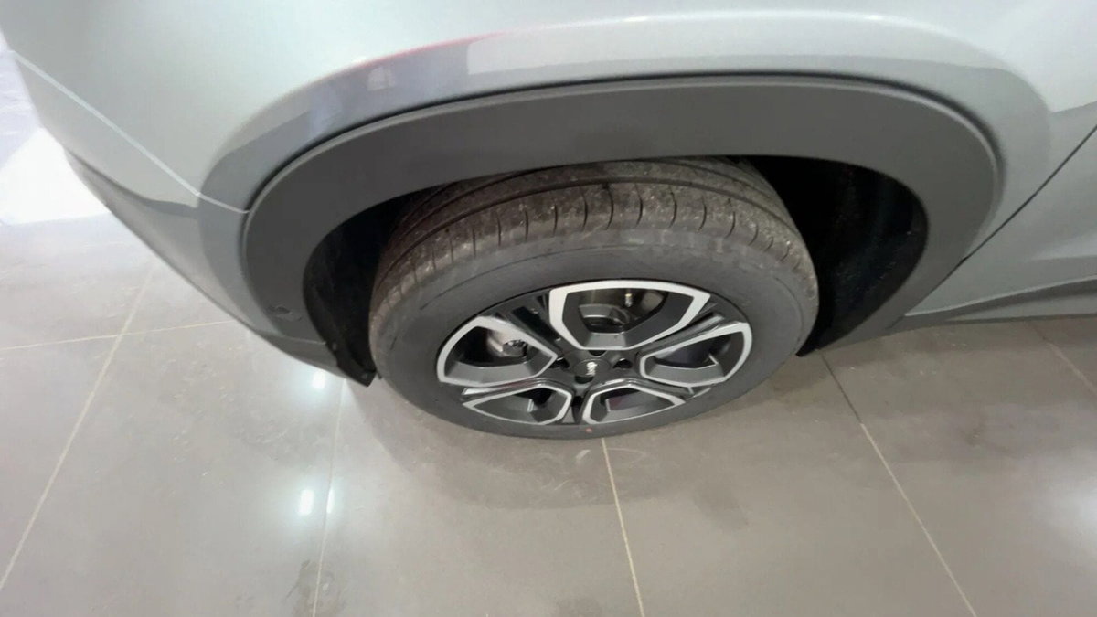 Jeep Avenger 1.2 turbo Summit fwd 100cv (7)