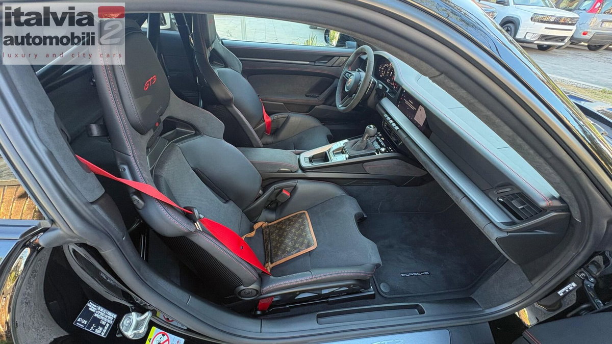 Porsche 911 Coupé 4.0 GT3 (10)