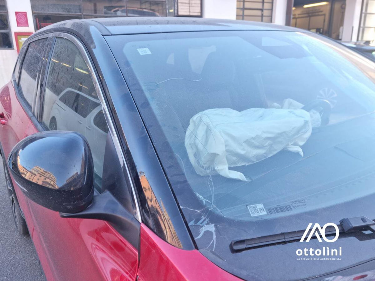 Renault Austral 1.2 full hybrid Techno 200cv auto (12)