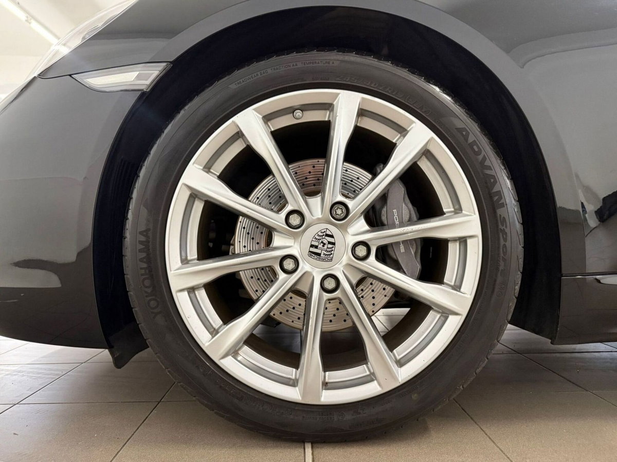 Porsche 718 Boxster  Boxster 2.0 300cv (9)