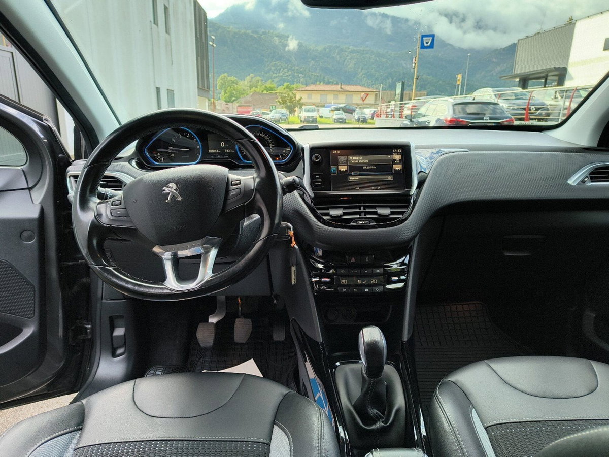 Peugeot 2008 Turbo 110 EAT6 S&S Black Matt (16)