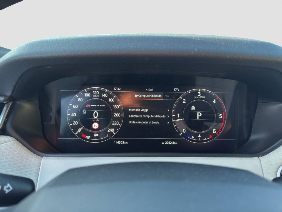 Land Rover Range Rover Velar 2.0D I4 240 CV (11)