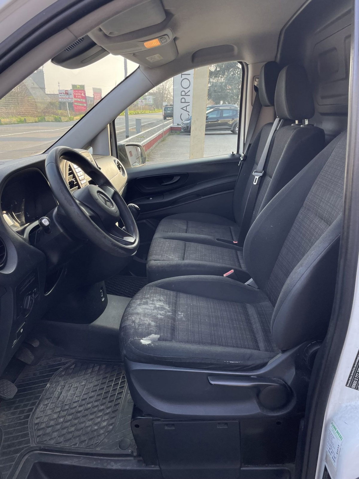 Mercedes-Benz Vito mixto 114 cdi long (11)