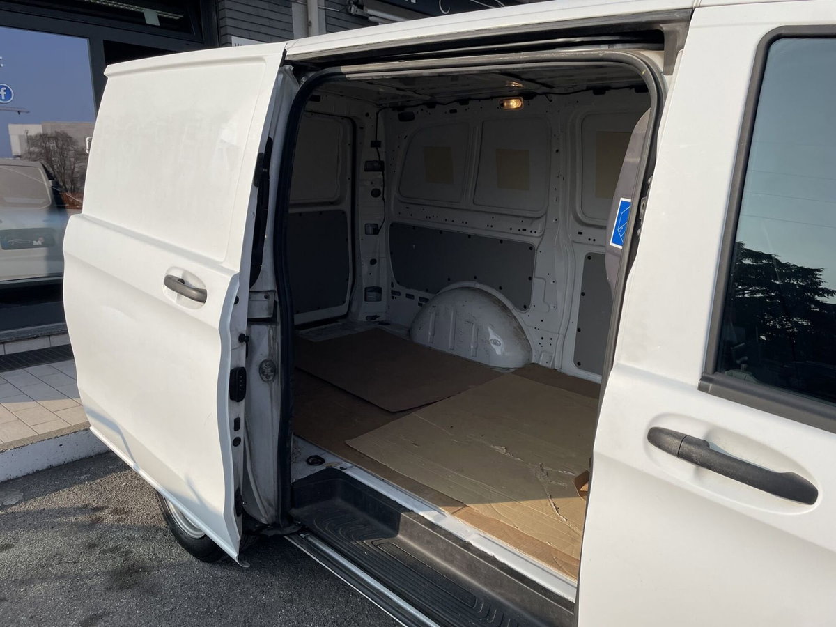 Mercedes-Benz Vito mixto 114 cdi long (8)