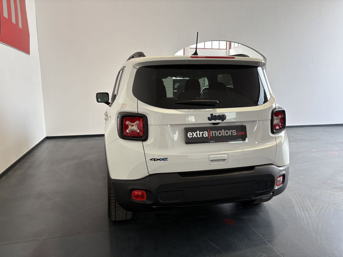 Jeep Renegade 1.3 T4 190CV PHEV 4xe AT6 Business Plus (5)