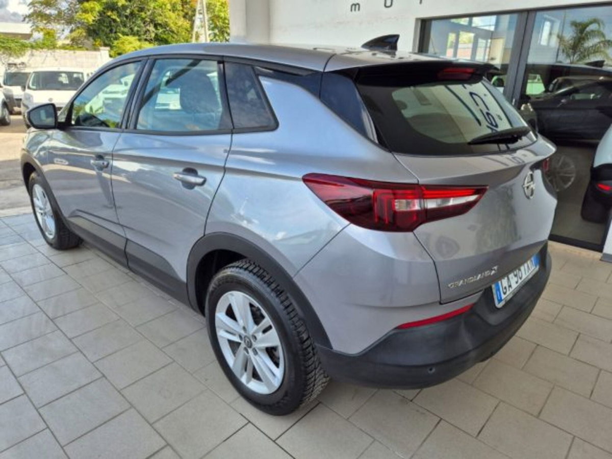 Opel Grandland X 1.5 diesel Ecotec Start&Stop Advance (4)