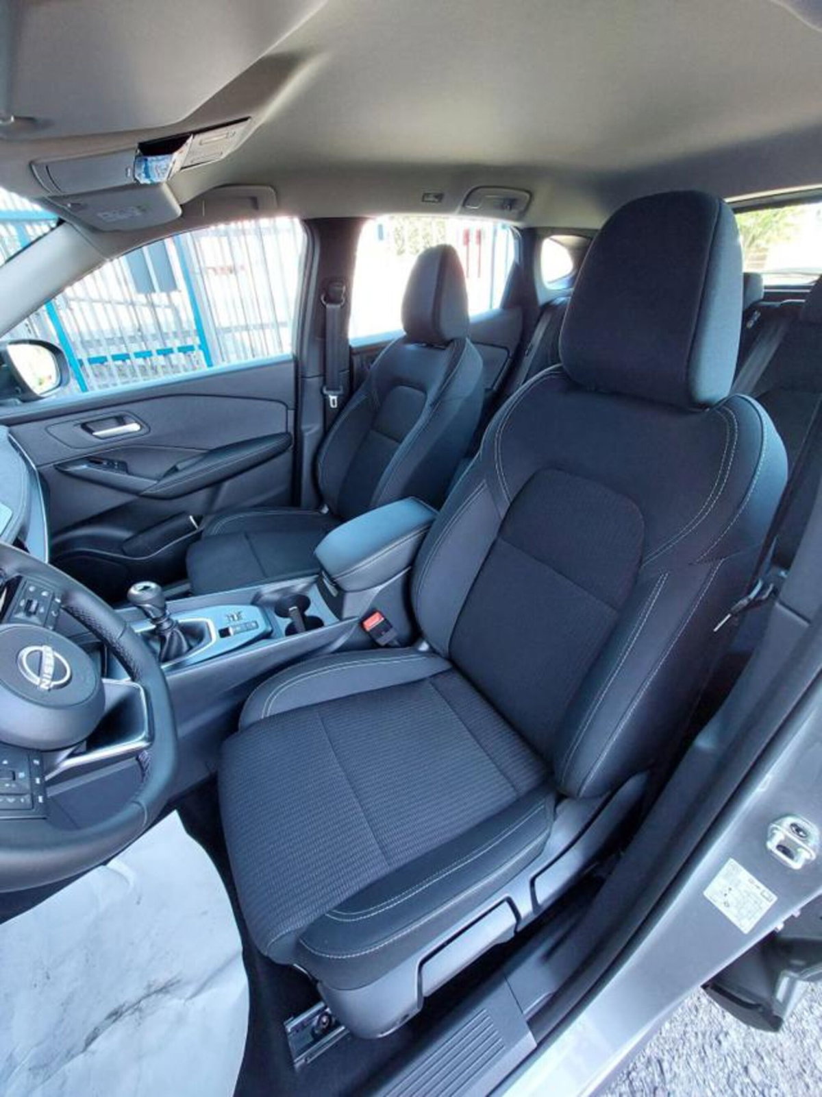 Nissan Qashqai 1.3 mhev Acenta 2wd 140cv (8)