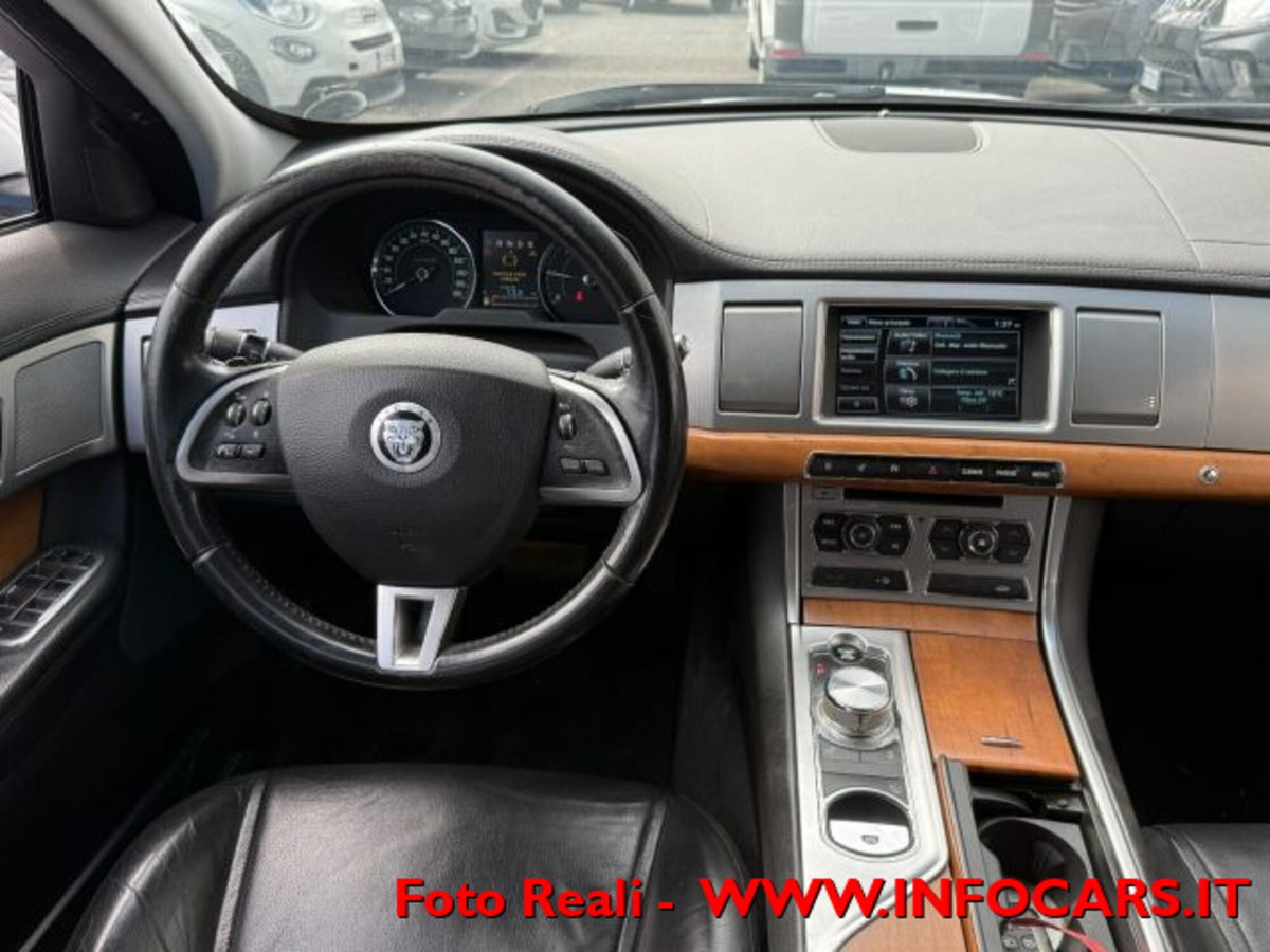 Jaguar XF Sportbrake 2.2 D 200 CV Portfolio (10)