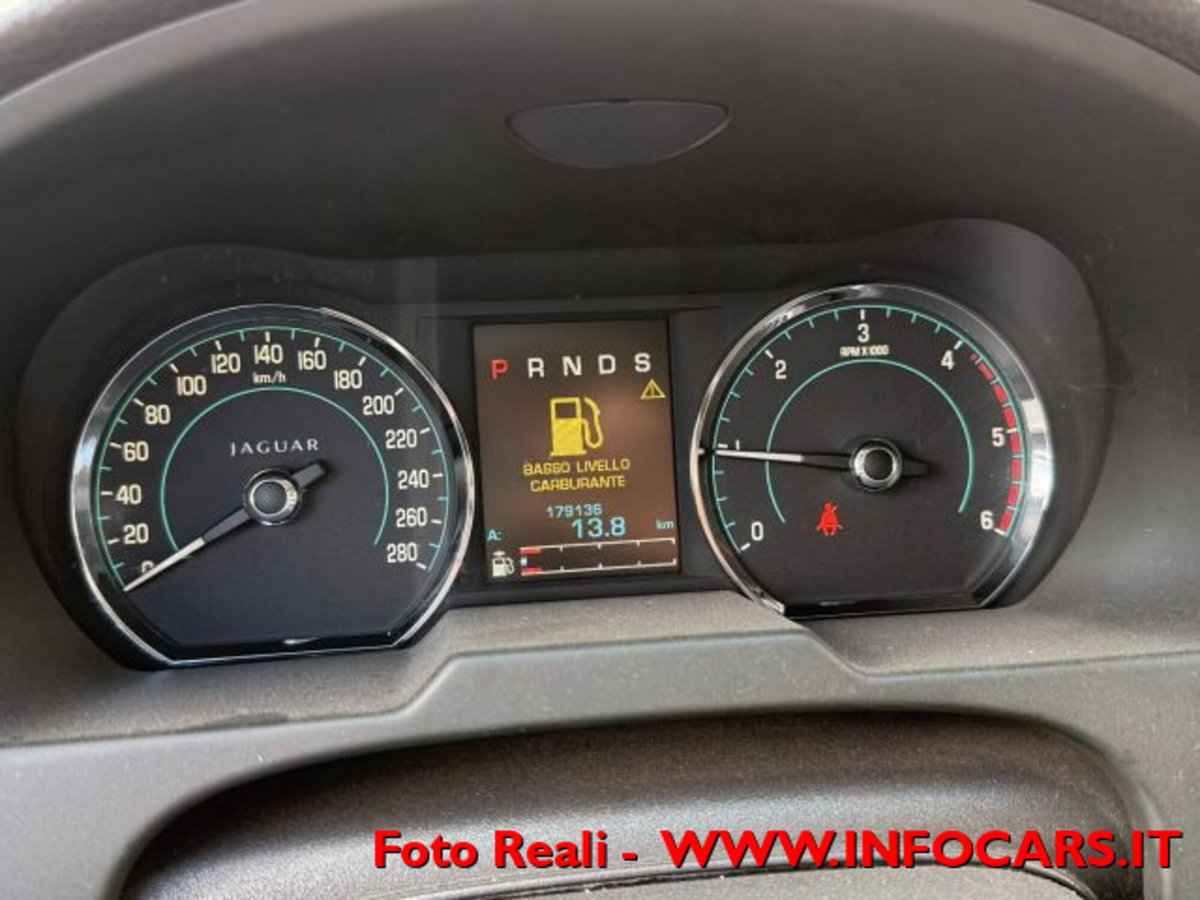 Jaguar XF Sportbrake 2.2 D 200 CV Portfolio (13)
