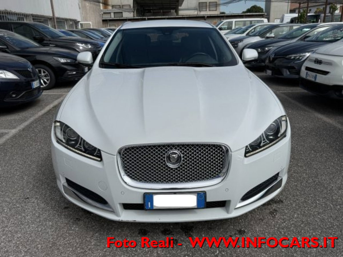 Jaguar XF Sportbrake 2.2 D 200 CV Portfolio (19)