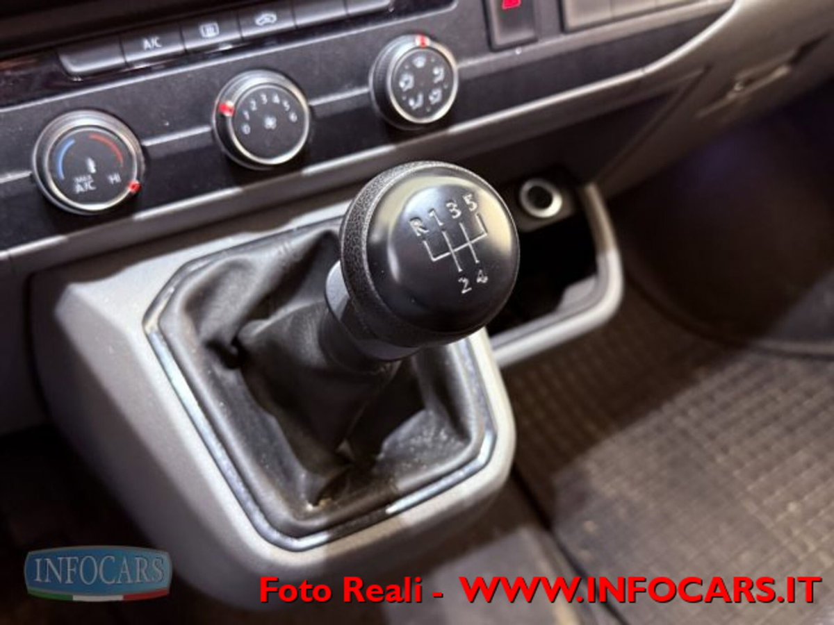Volkswagen Veicoli Commerciali T6.1 Transporter 32 2.0 tdi 110cv kombi Business p.l. (18)