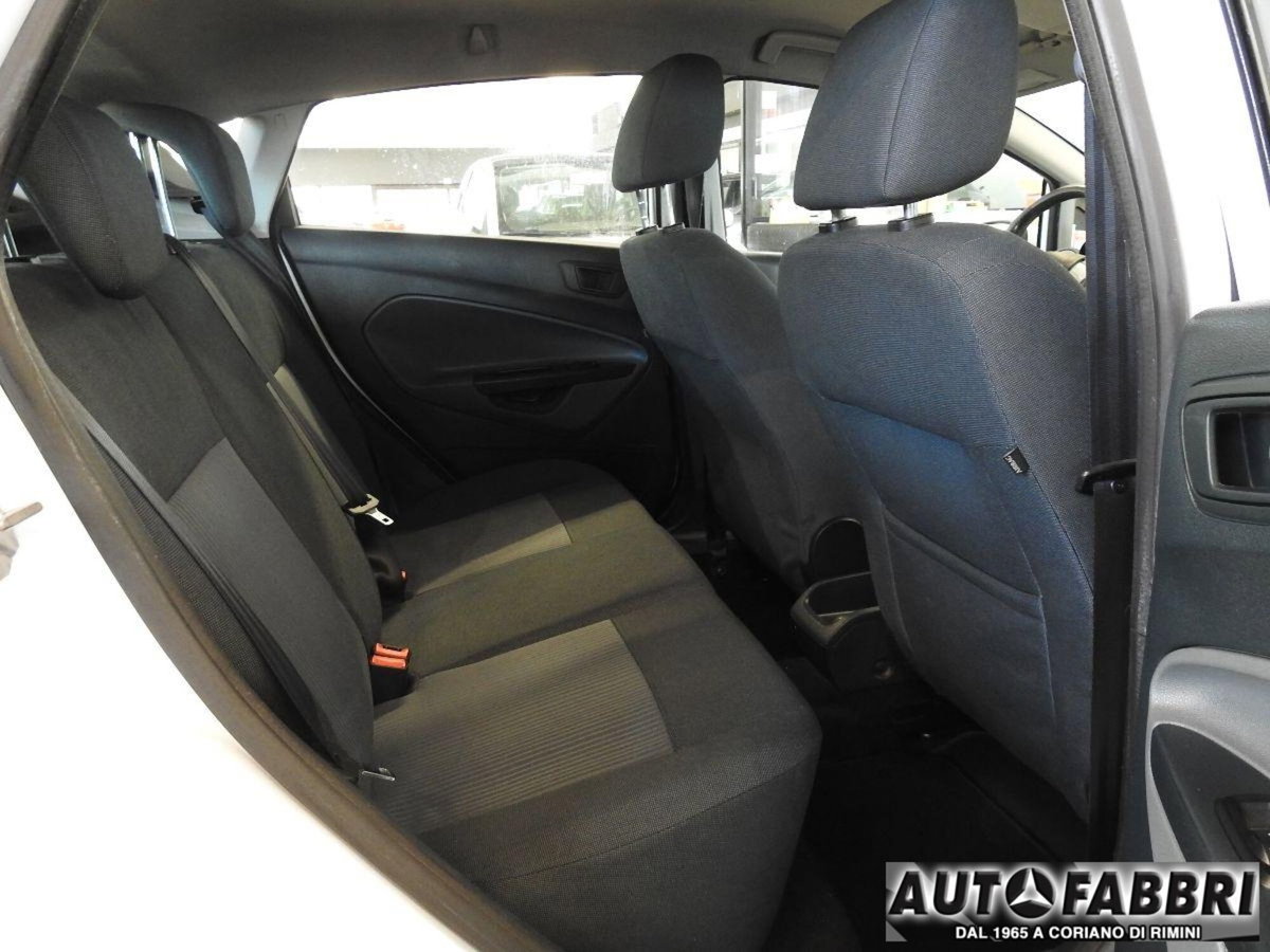 Ford Fiesta 1.4 TDCi 5p. Ambiente (10)