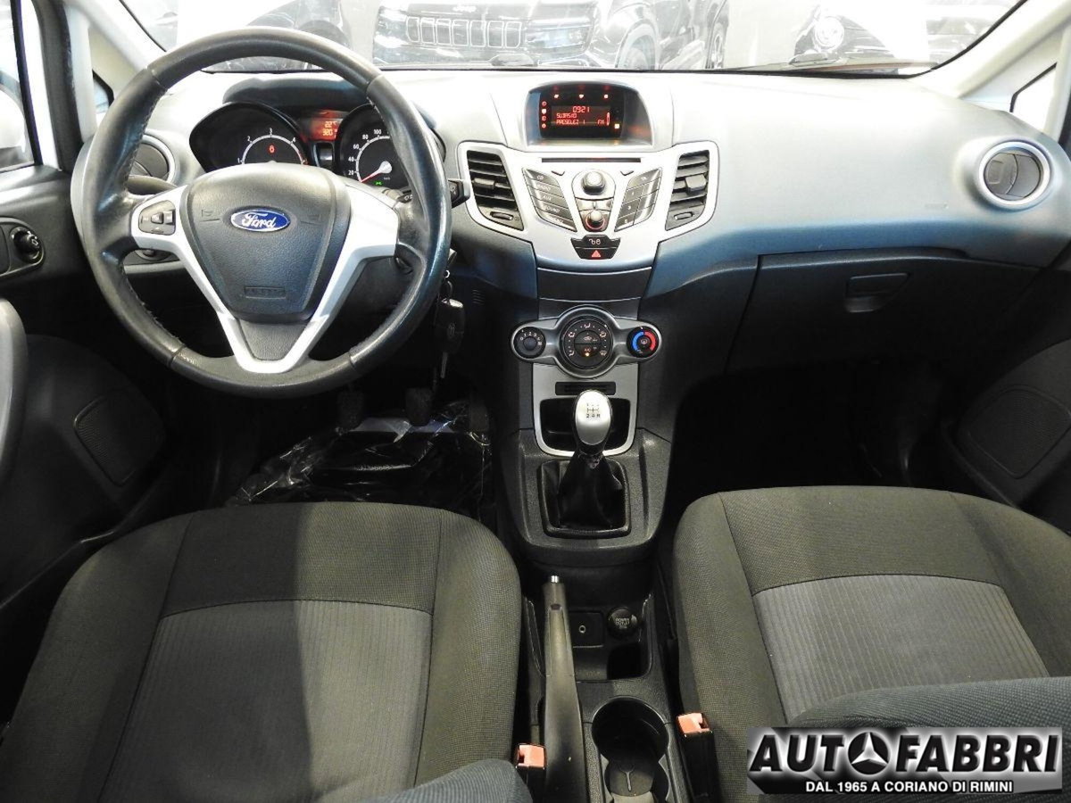 Ford Fiesta 1.4 TDCi 5p. Ambiente (12)