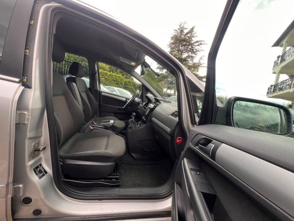 Opel Zafira 1.7 CDTI 125CV Cosmo (3)