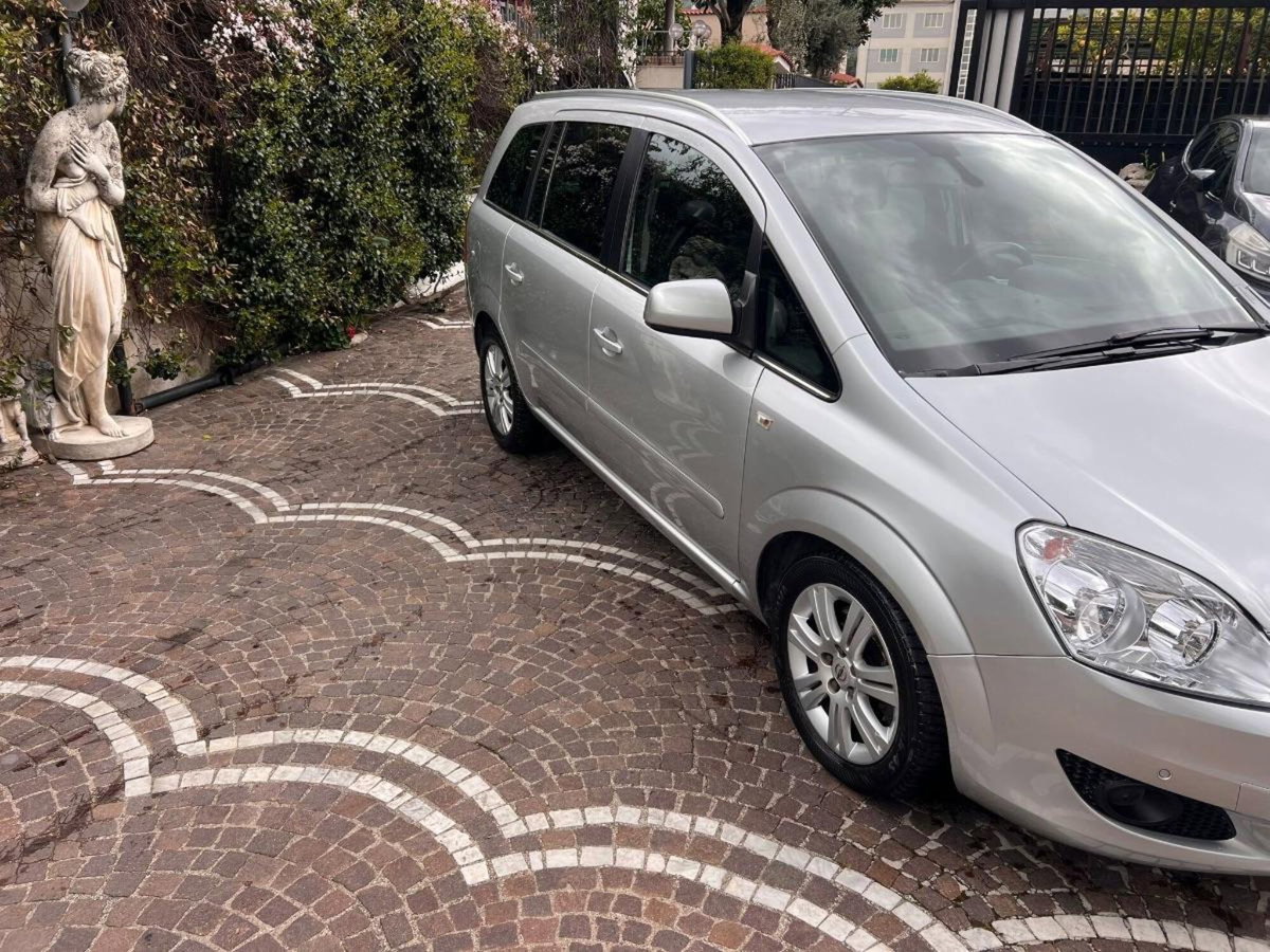 Opel Zafira 1.7 CDTI 125CV Cosmo (7)