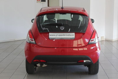 Lancia Ypsilon 1.2 69 CV 5 porte GPL Ecochic Alberta Ferretti (5)