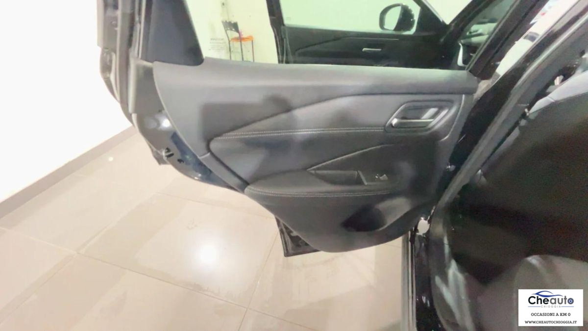 Nissan Qashqai 1.3 mhev N-Connecta 2wd 158cv (6)