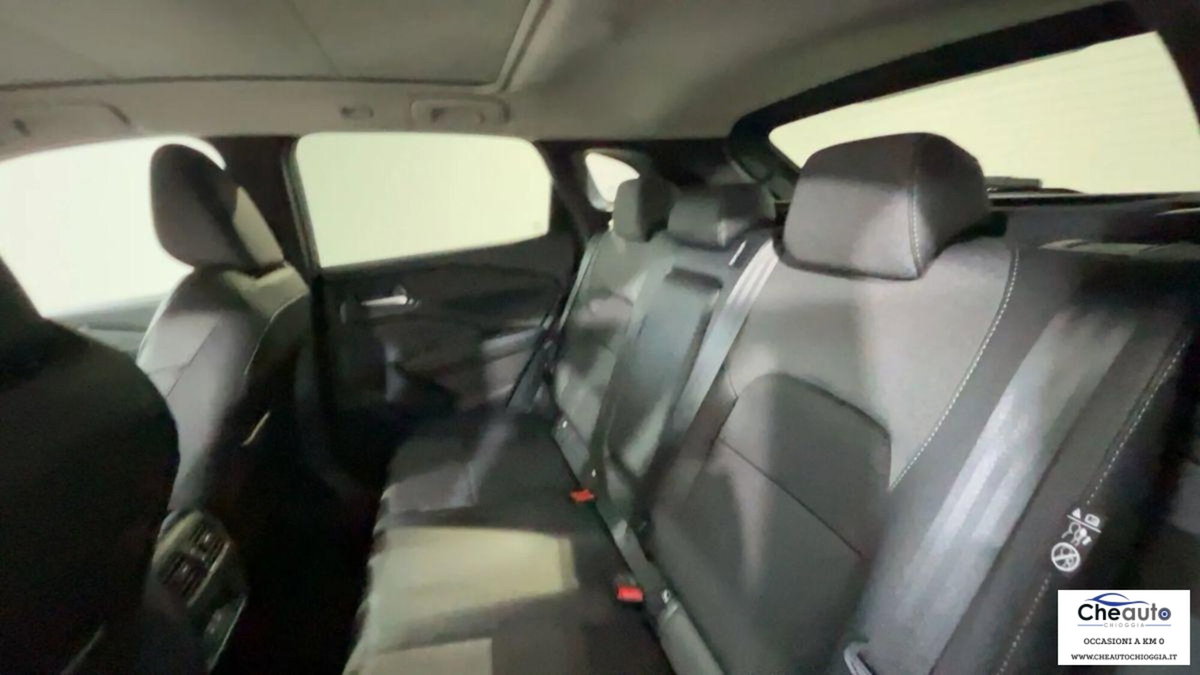 Nissan Qashqai 1.3 mhev N-Connecta 2wd 158cv (8)