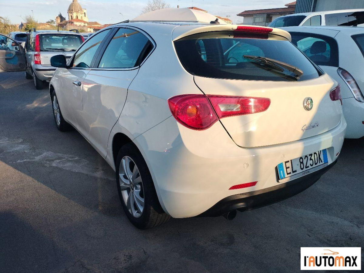 Alfa Romeo Giulietta 1.4 Turbo multiair Progression CL 170cv (6)