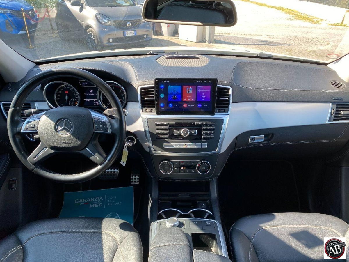 Mercedes-Benz Classe ML 250 BlueTEC 4Matic Sport (14)