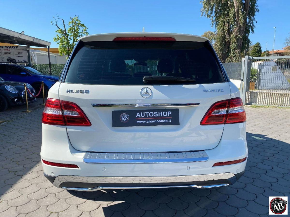 Mercedes-Benz Classe ML 250 BlueTEC 4Matic Sport (8)