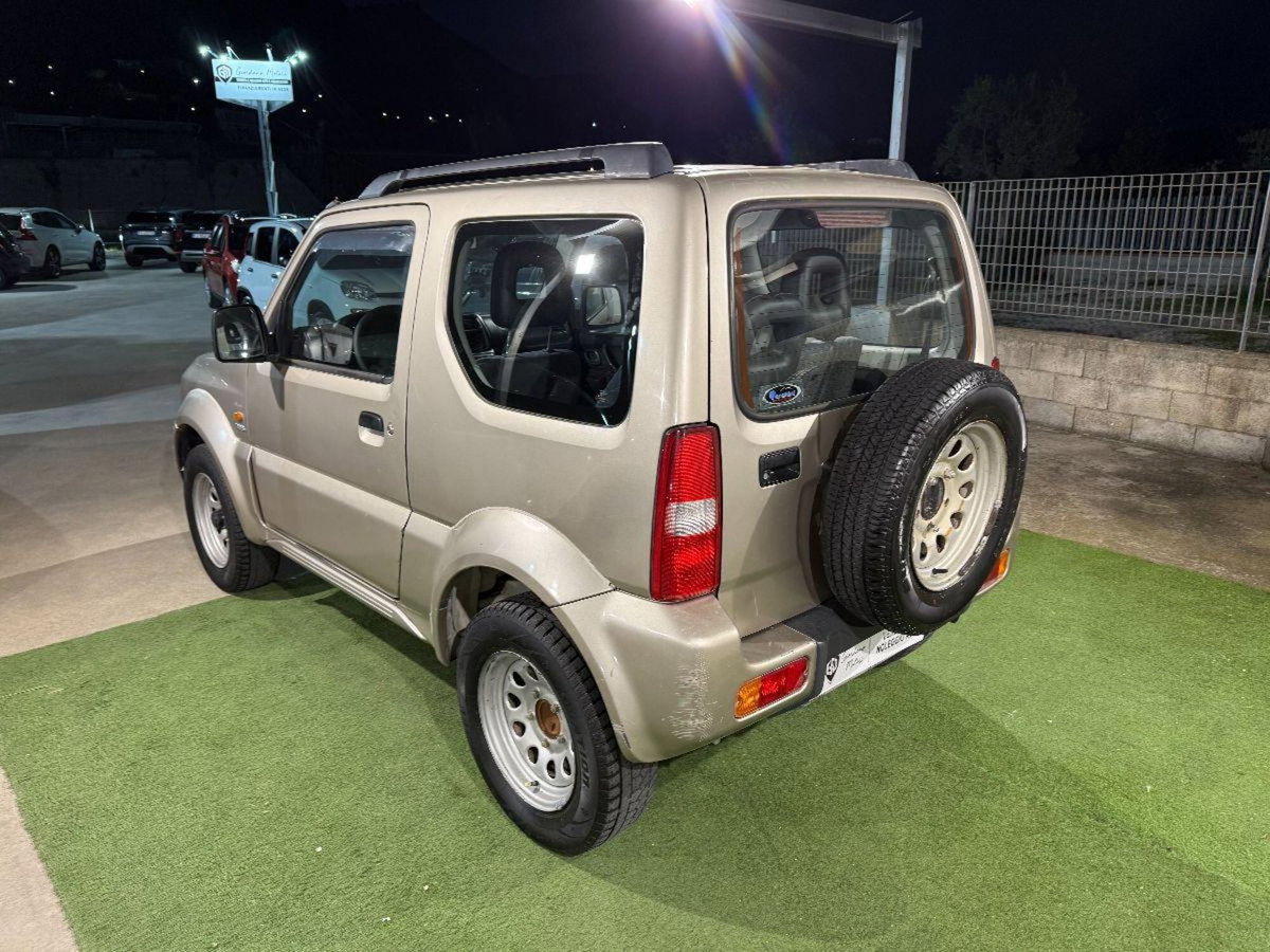 Suzuki Jimny 1.5 DDiS cat 4WD (4)