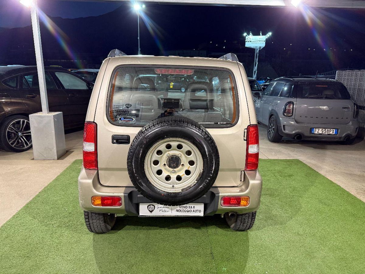 Suzuki Jimny 1.5 DDiS cat 4WD (5)