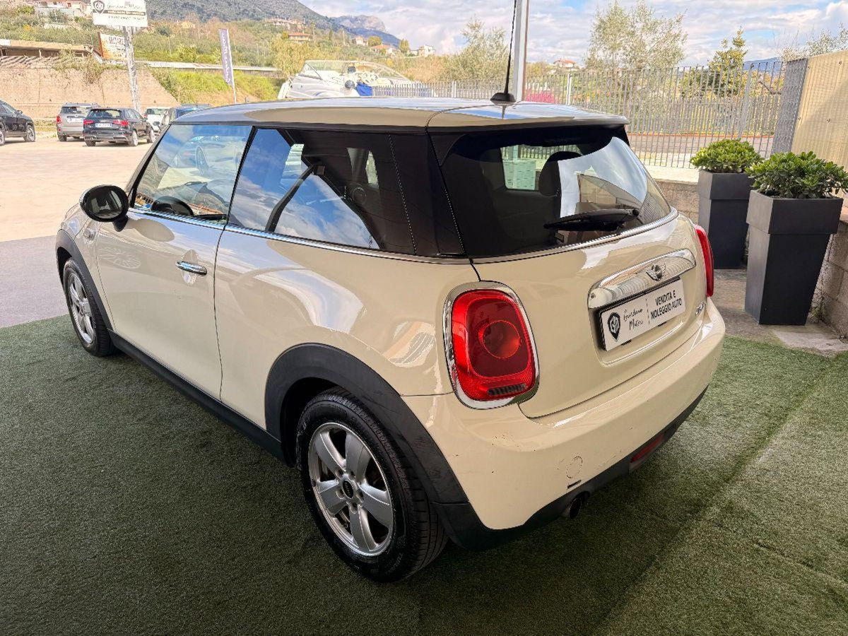 MINI Mini 1.2 One 75 CV (4)