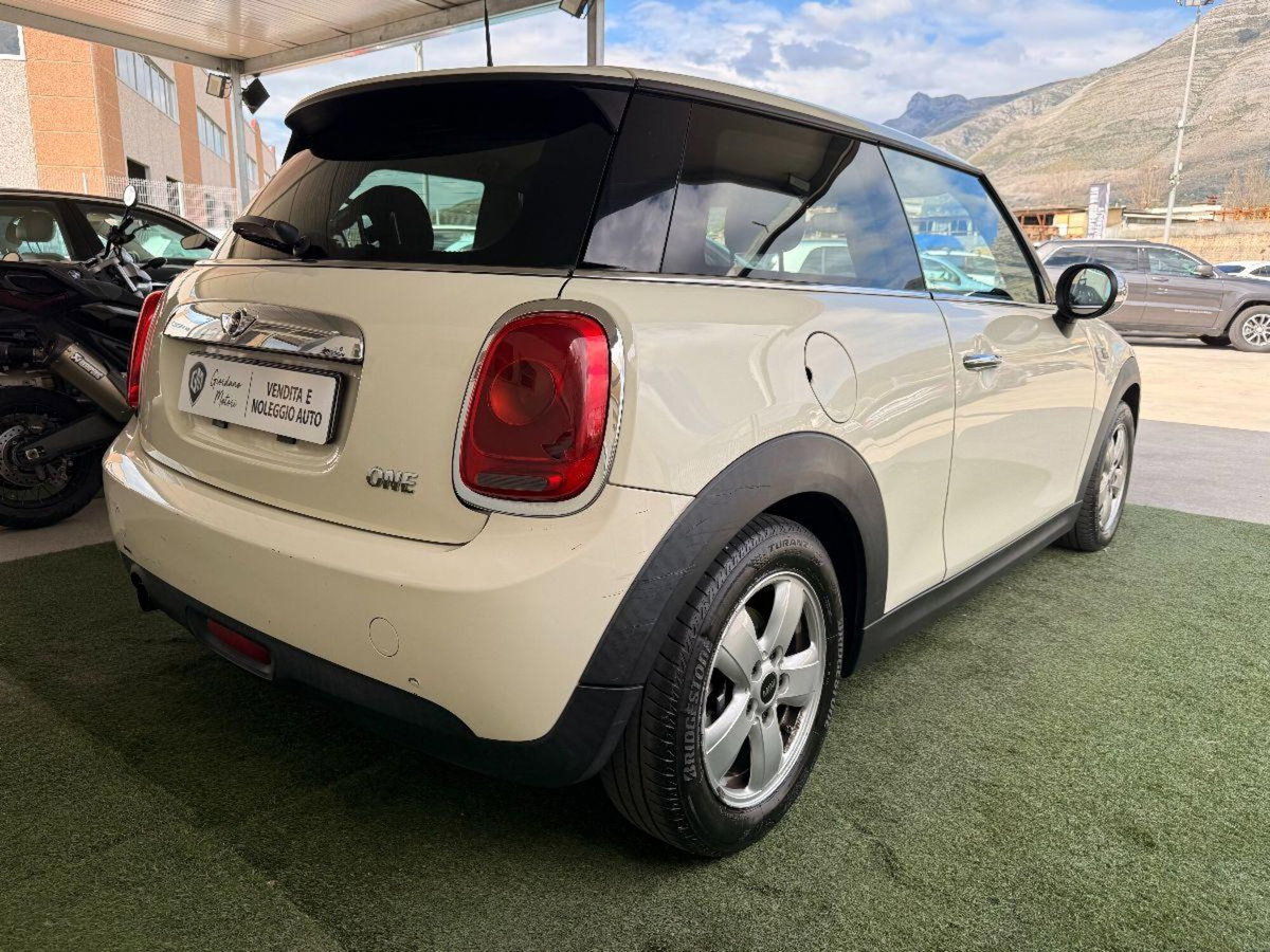 MINI Mini 1.2 One 75 CV (6)