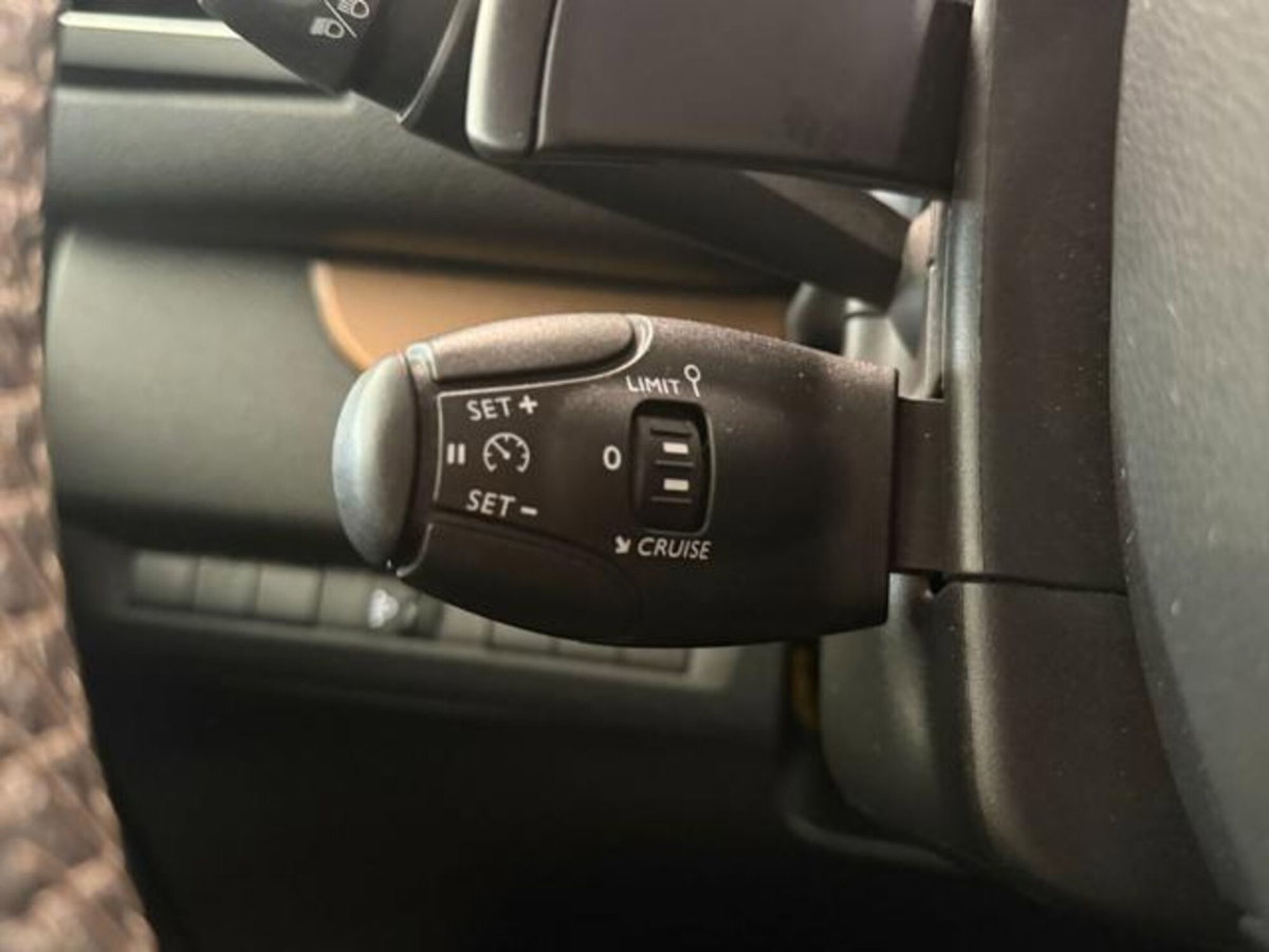 Toyota Proace Verso Verso 2.0D 180 CV L2 D Luxury (18)