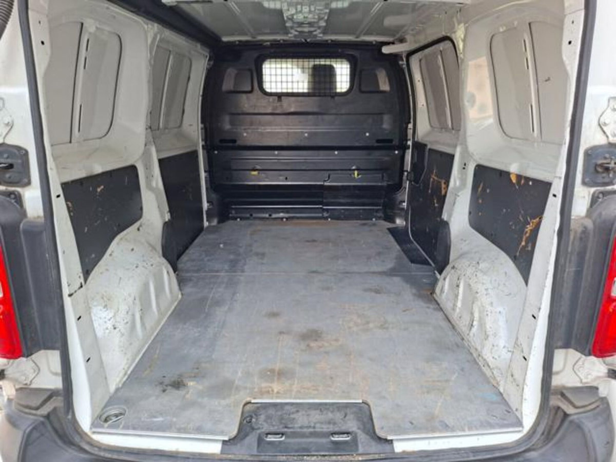 Toyota Proace 1.5D 120CV S&S PL-TN Furgone Medium 5p.10q Active (13)