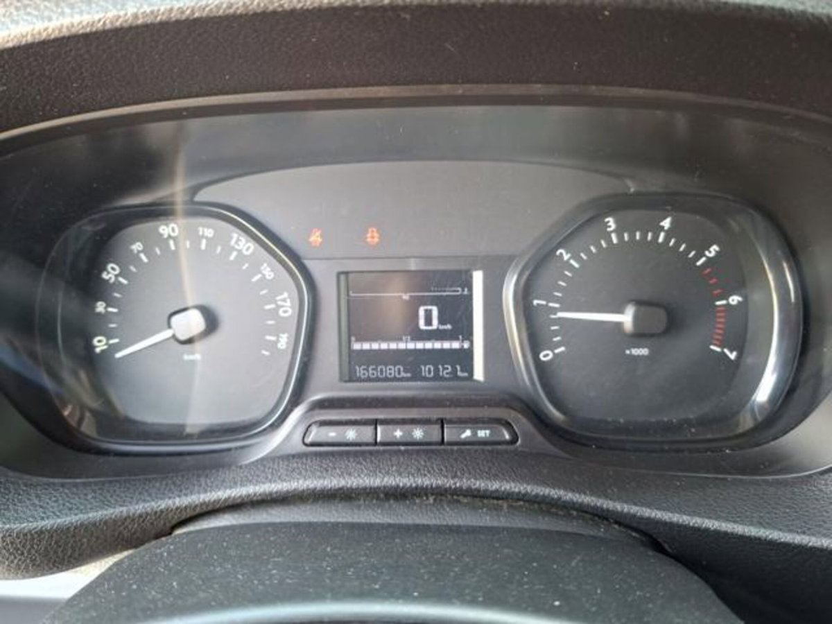 Toyota Proace 1.5D 120CV S&S PL-TN Furgone Medium 5p.10q Active (9)