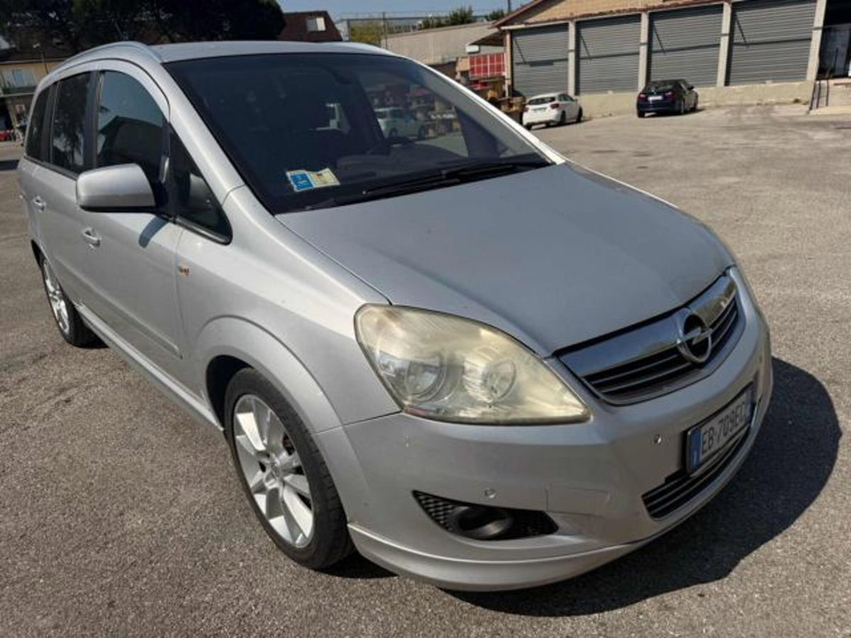 Opel Zafira 1.8 16V GPL-TECH Cosmo