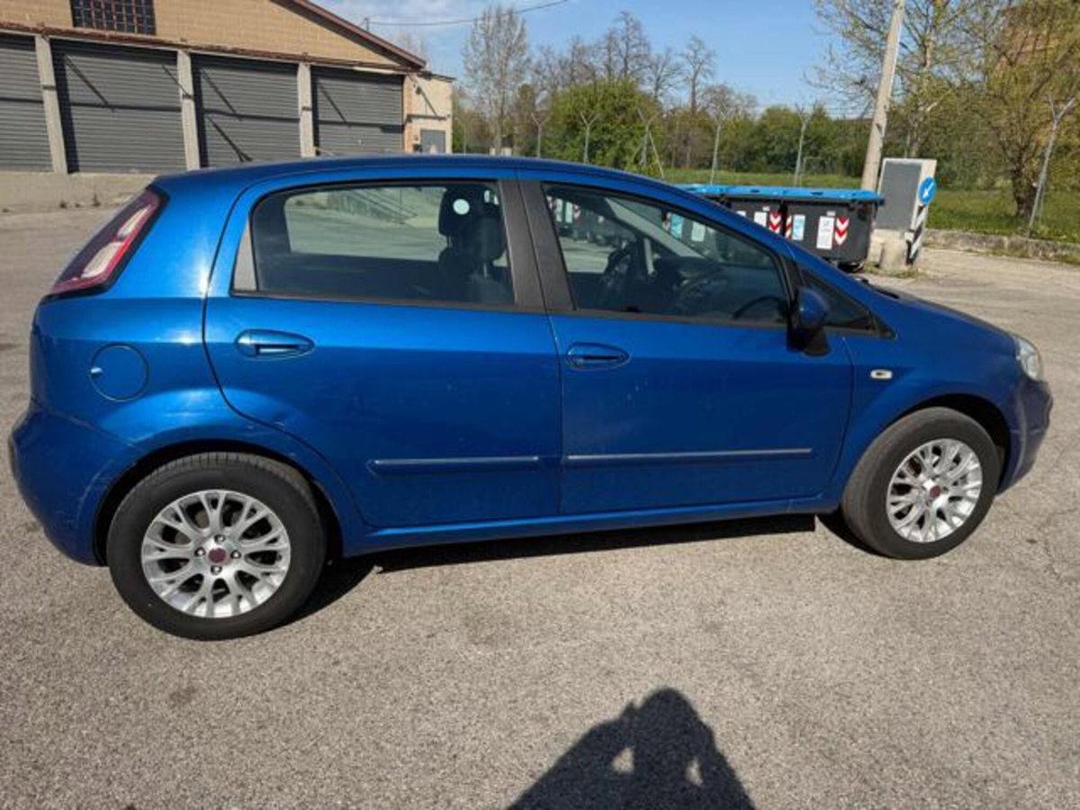 Fiat Punto Evo 1.4 5 porte Emotion GPL (12)