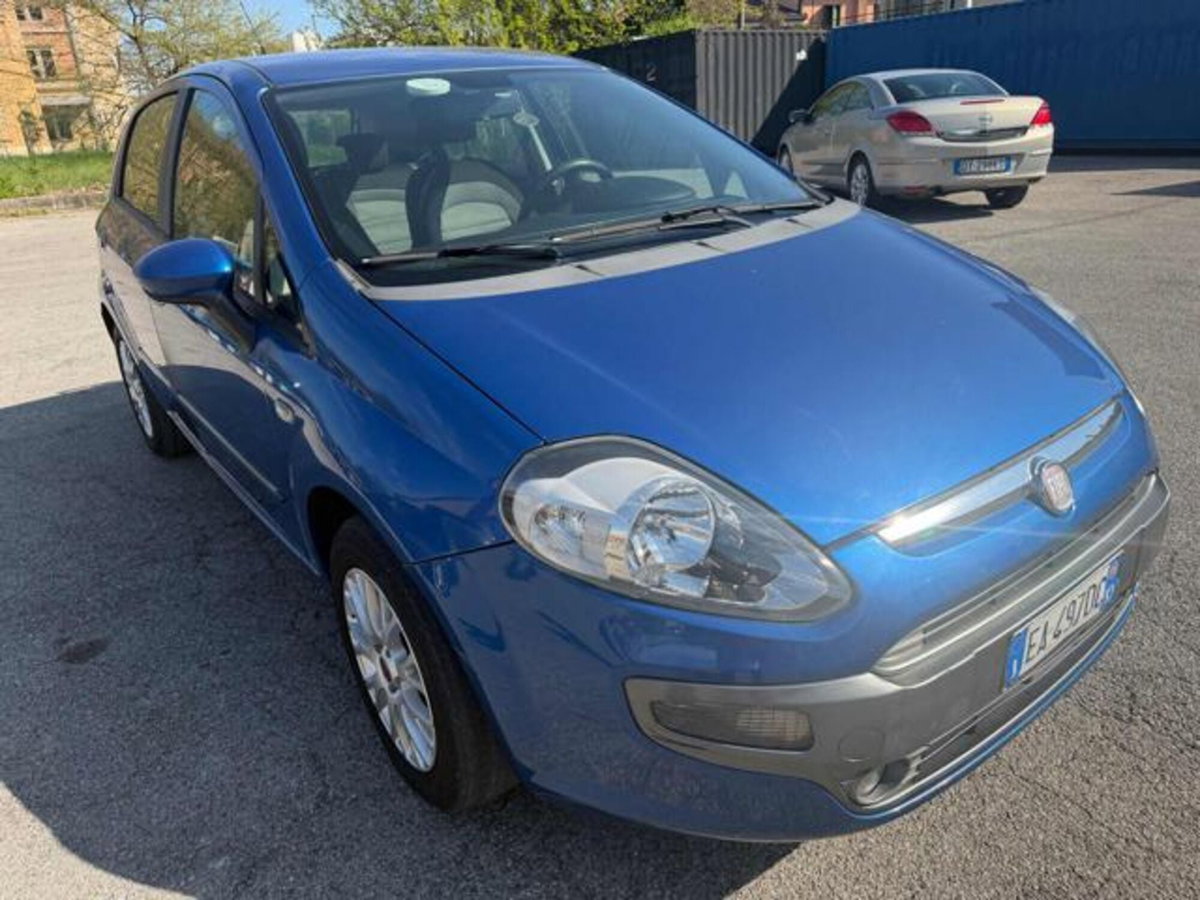 Fiat Punto Evo 1.4 5 porte Emotion GPL (16)