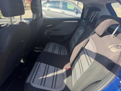 Fiat Punto Evo 1.4 5 porte Emotion GPL (2)