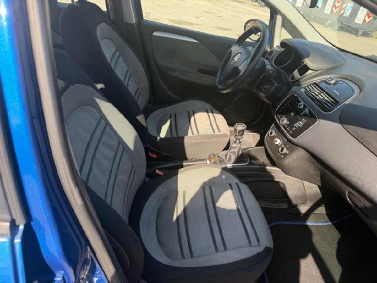 Fiat Punto Evo 1.4 5 porte Emotion GPL (7)