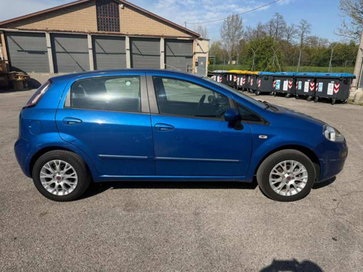 Fiat Punto Evo 1.4 5 porte Emotion GPL (9)